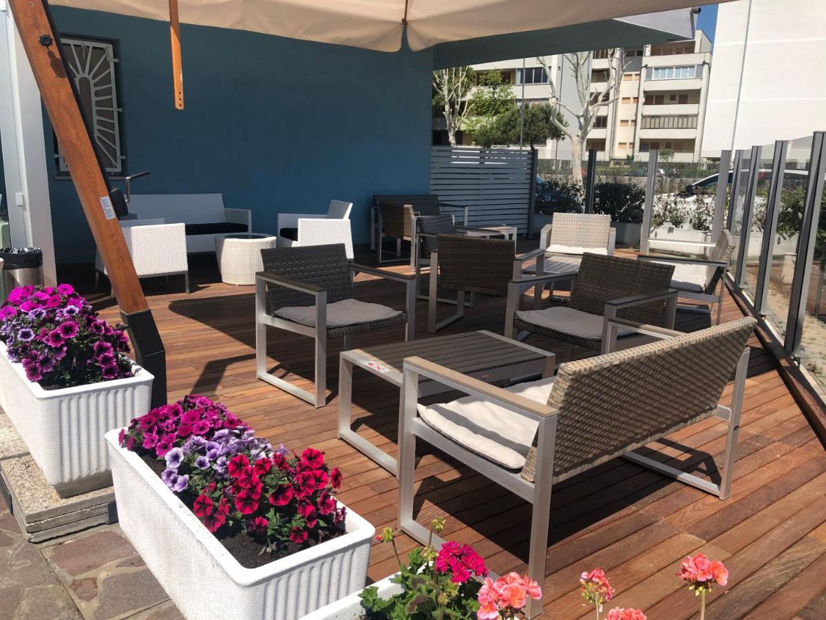 Hotel-Residence-B&B Le Dune Beach Service Included Lido Adriano Εξωτερικό φωτογραφία